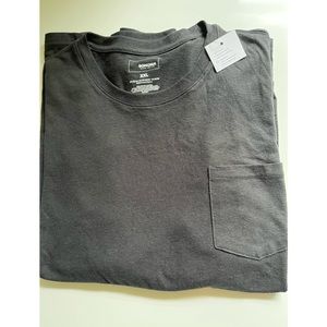 Long sleeve pocket tee shirt